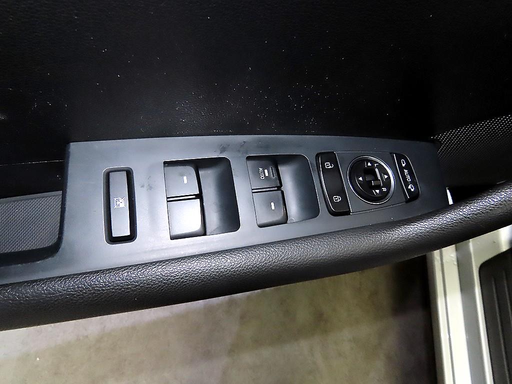 HYUNDAI Sonata 2016 Plateado - Importación desde Corea - HF Imports Iquique - Foto 13