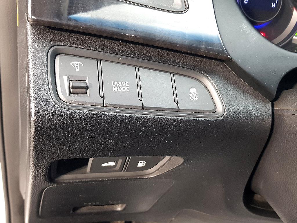 HYUNDAI Grandeur - Vista 11