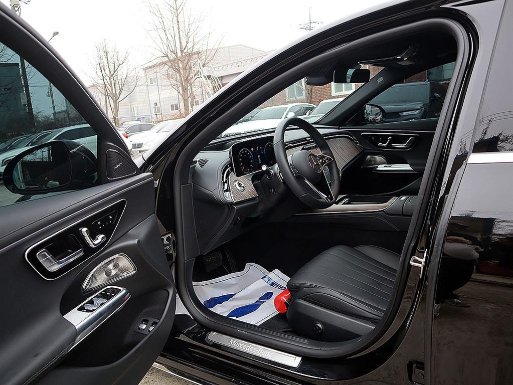 Mercedes Benz E class - Vista 6