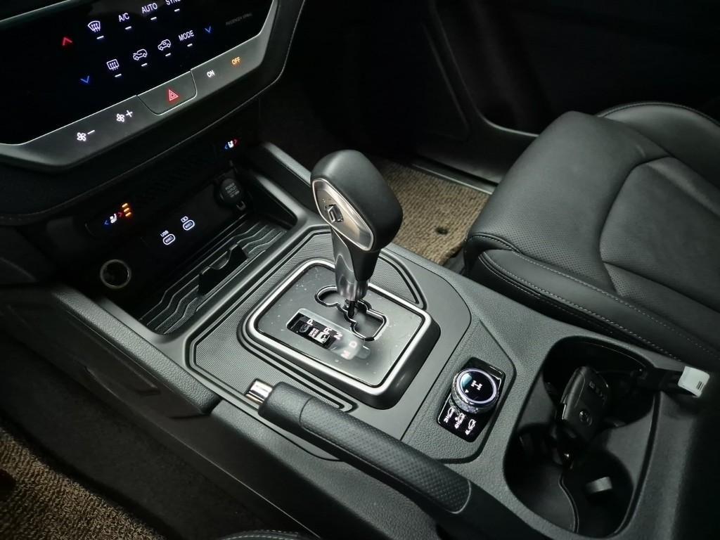 Ssangyong Rexton 2024 Café - Importación desde Corea - HF Imports Iquique - Foto 14