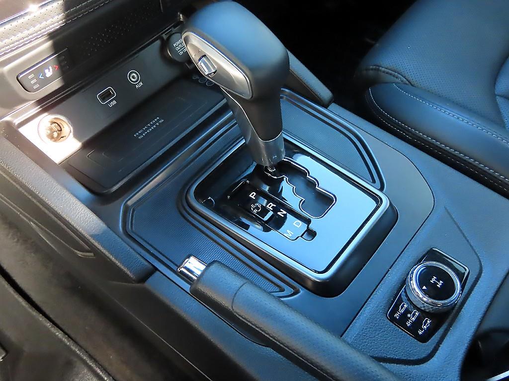 Ssangyong Rexton - Vista 10