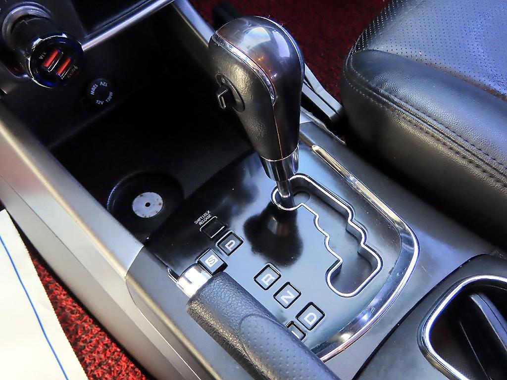 Ssangyong Korando - Vista 10