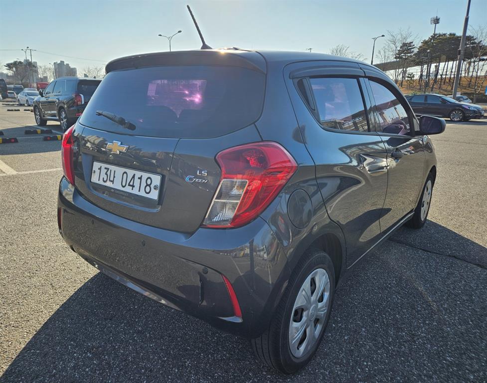 Chevrolet Spark - Vista 5