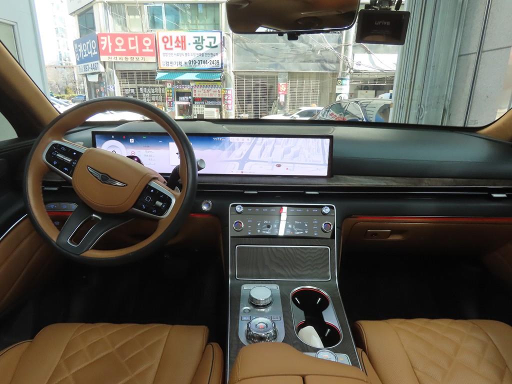 Genesis GV80 - Vista 7