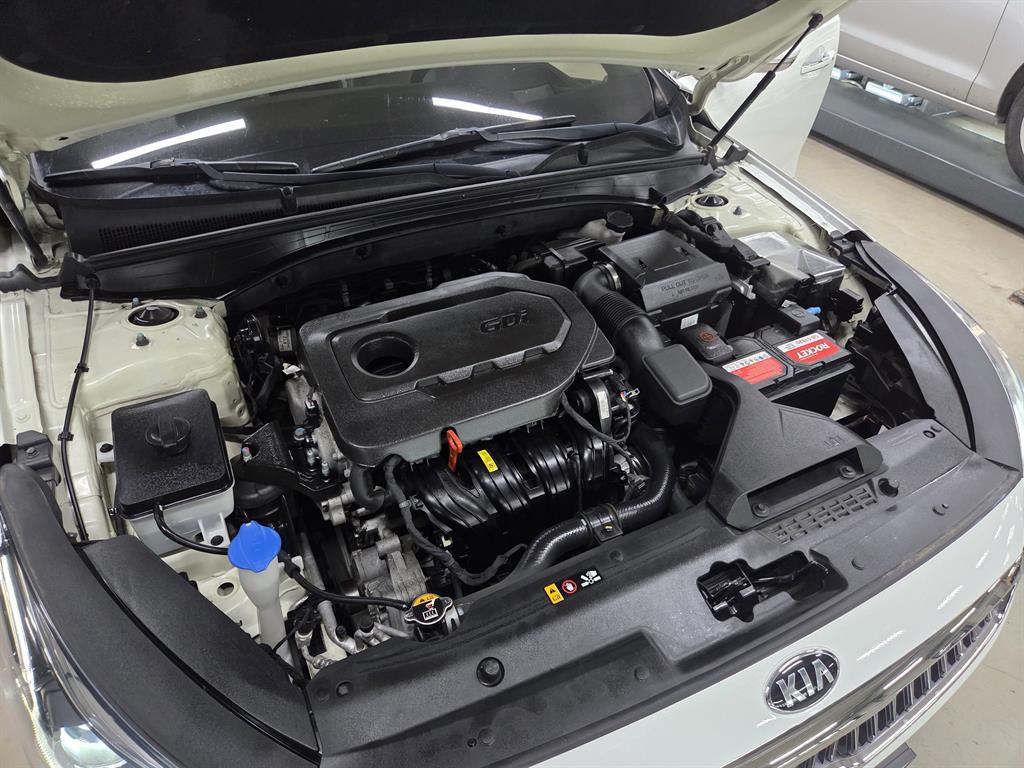 KIA K7 2017 Blanco - Importación desde Corea - HF Imports Iquique - Foto 18