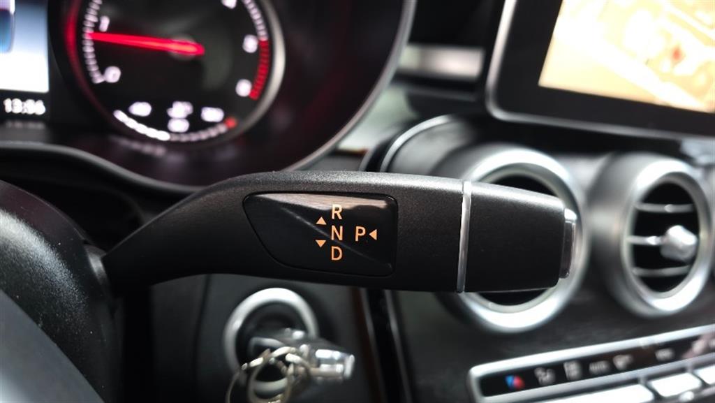 Mercedes Benz C Class - Vista 9