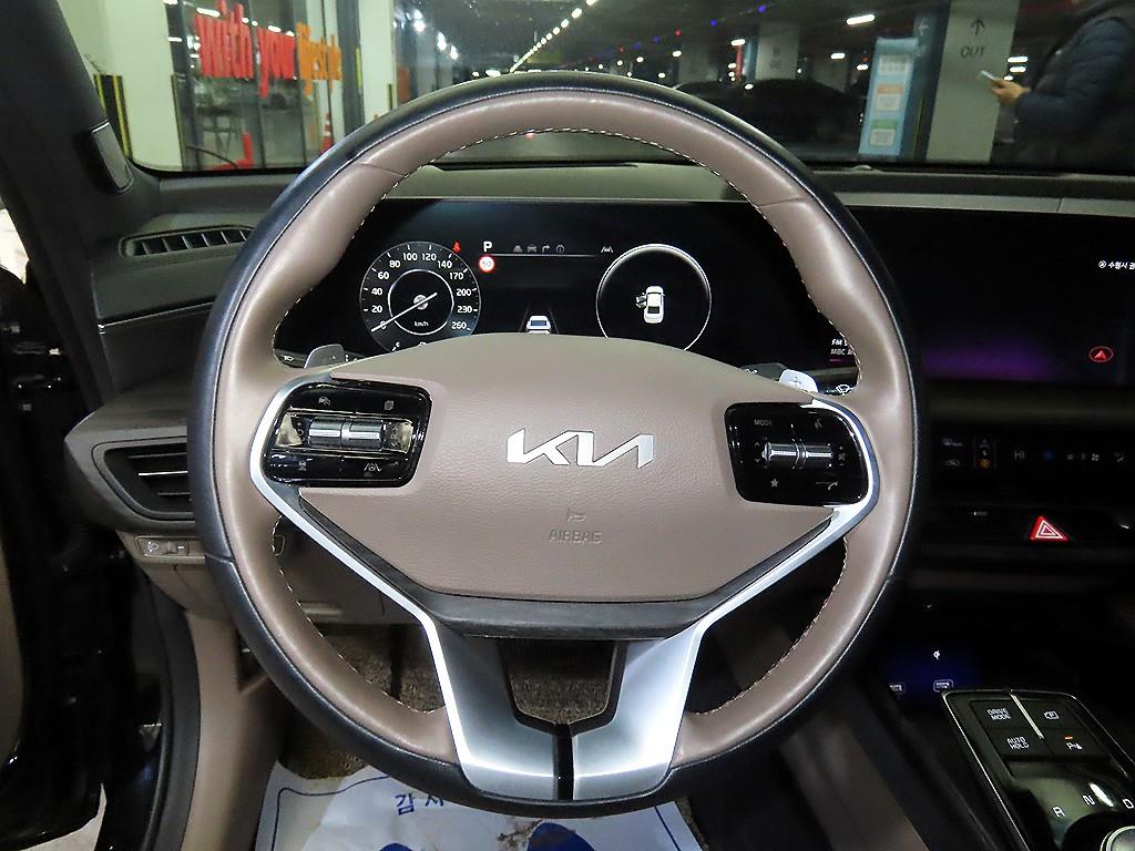 KIA K8 - Vista 8