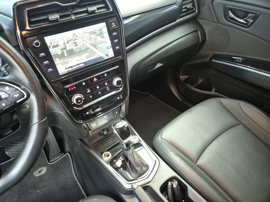 Ssangyong Tivoli - Vista 9