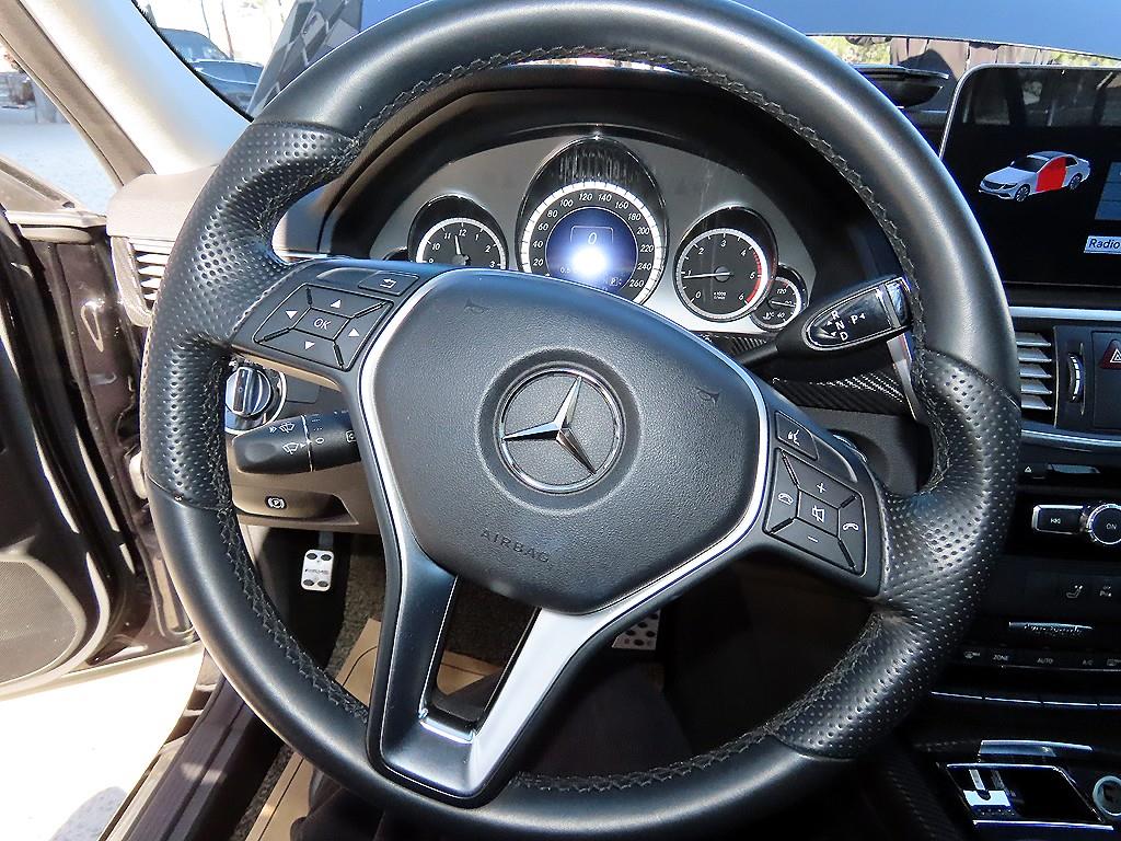 Mercedes Benz E class - Vista 8