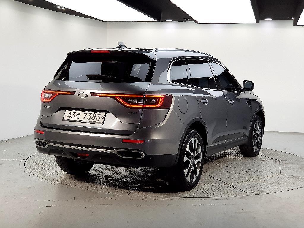 SAMSUNG QM6 - Vista 4