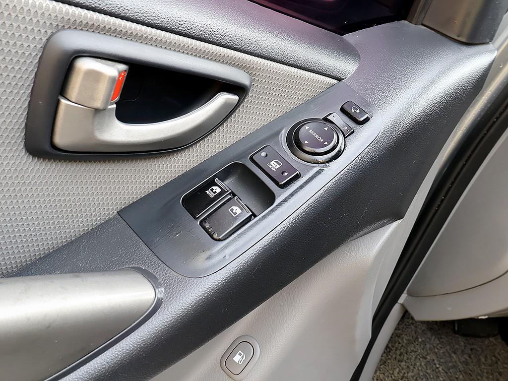 HYUNDAI Starex 2011 Plateado - Importación desde Corea - HF Imports Iquique - Foto 11