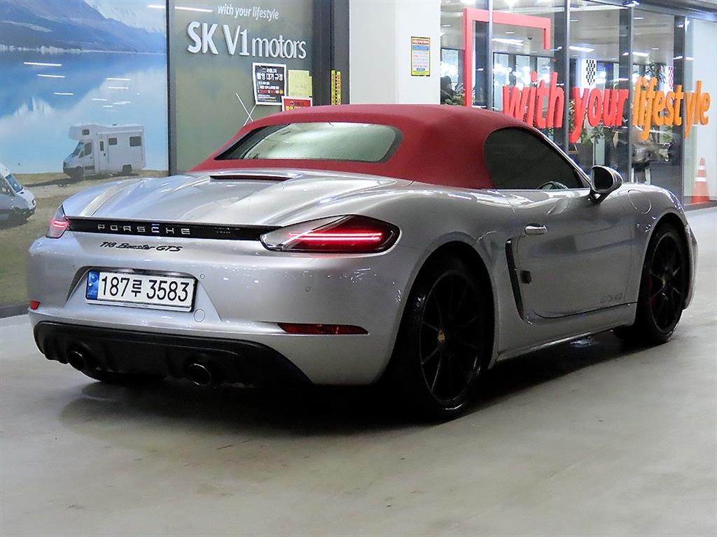 Porsche 718 - Vista 4