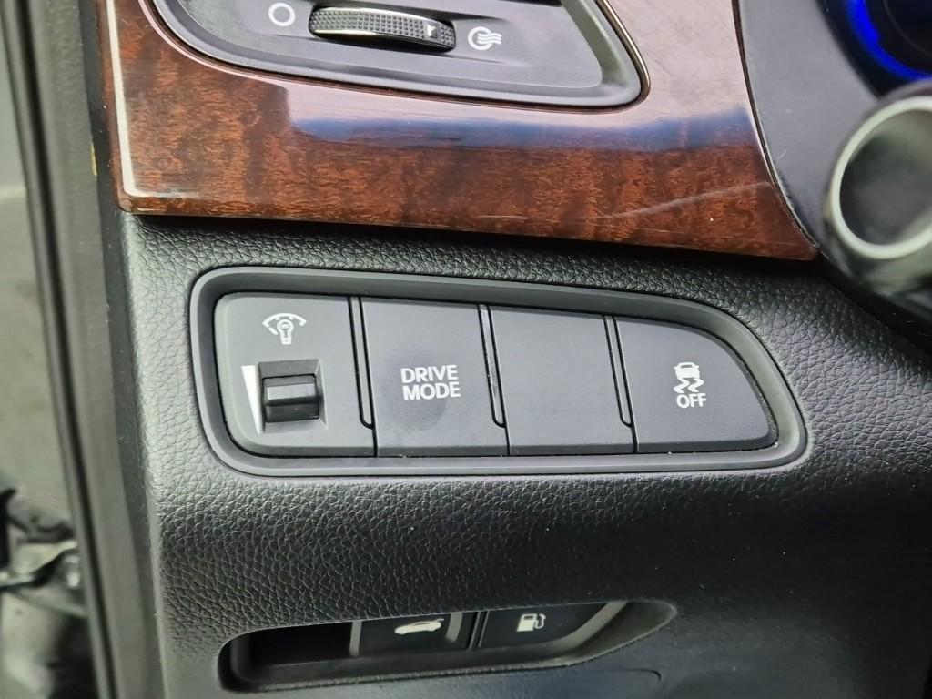 HYUNDAI Grandeur 2016 Negro - Importación desde Corea - HF Imports Iquique - Foto 17