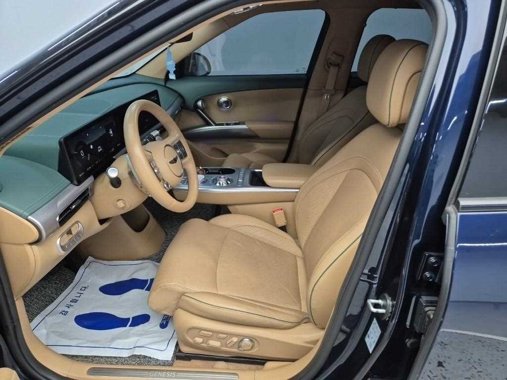 Genesis GV60 - Vista 11