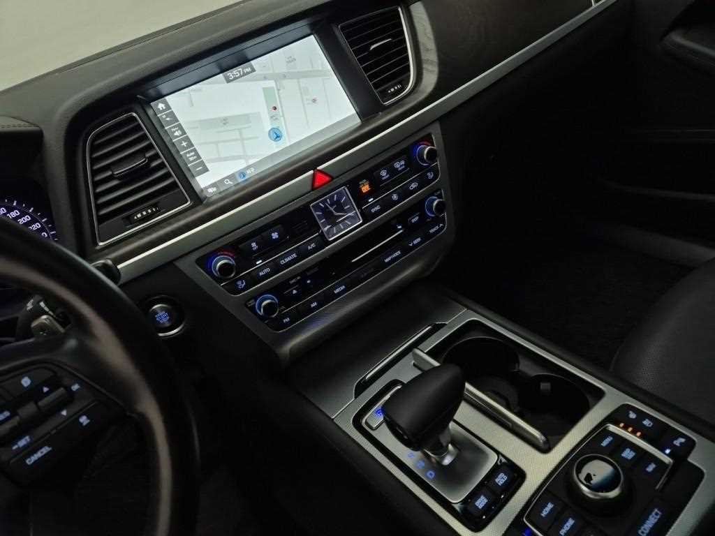 Genesis G80 - Vista 10