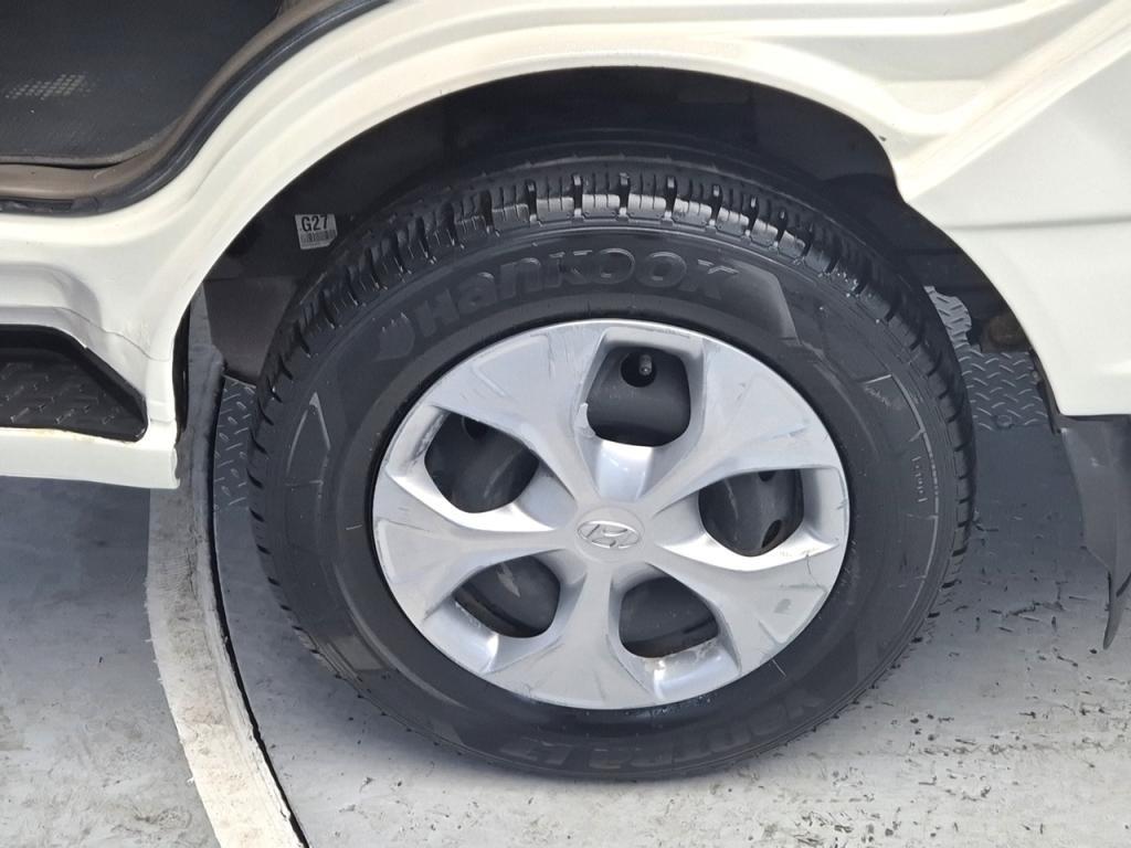 Small Truck Normal Box(Low Deck) 2018 Blanco - Importación desde Corea - HF Imports Iquique - Foto 14