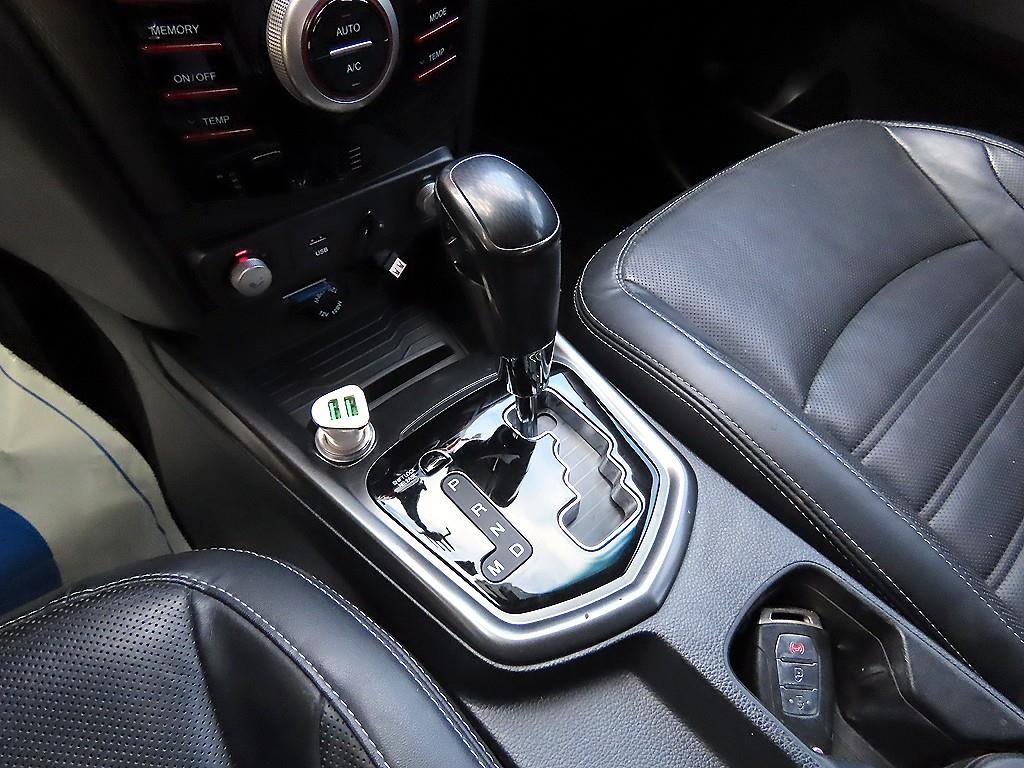 Ssangyong Tivoli - Vista 10