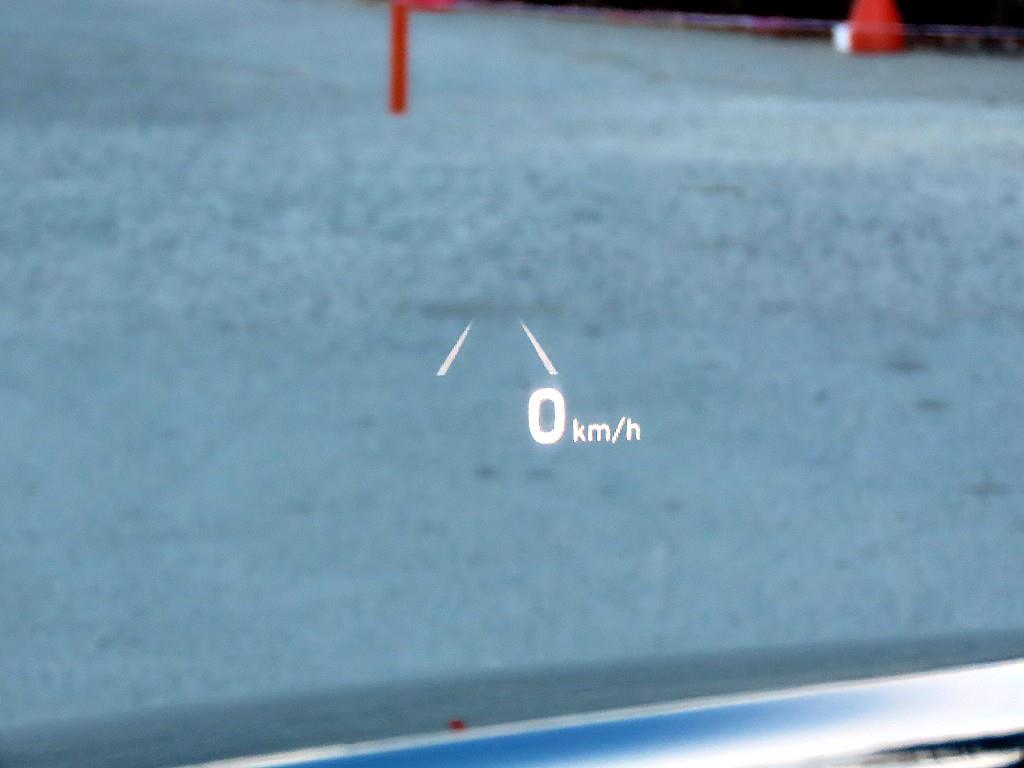 Genesis G70 - Vista 10