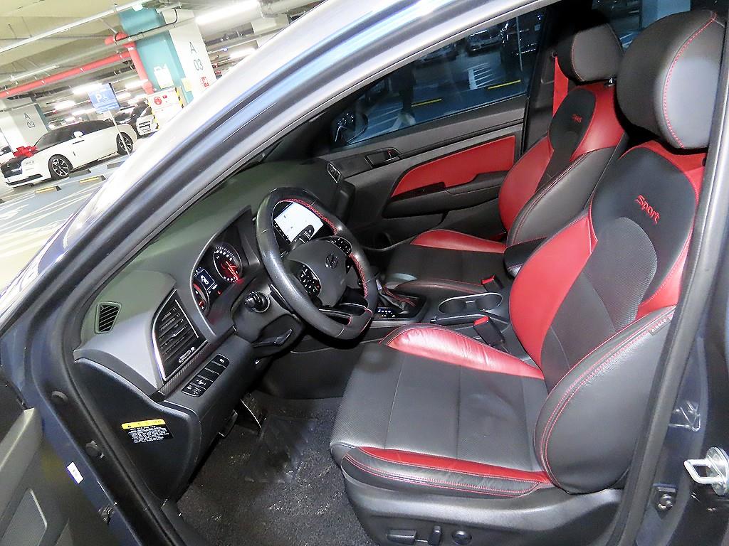 HYUNDAI Avante - Vista 6