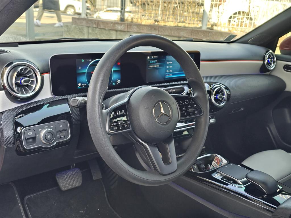 Mercedes Benz A Class - Vista 5