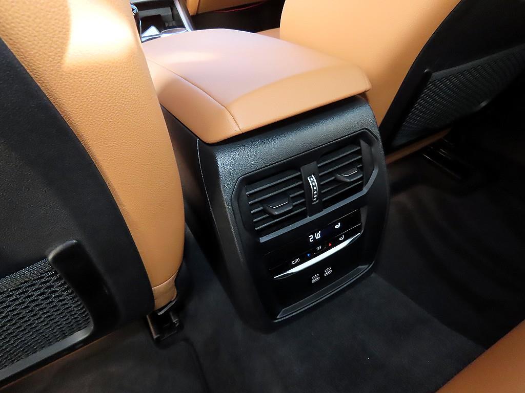 BMW 3 series 2022 Azul - Importación desde Corea - HF Imports Iquique - Foto 17