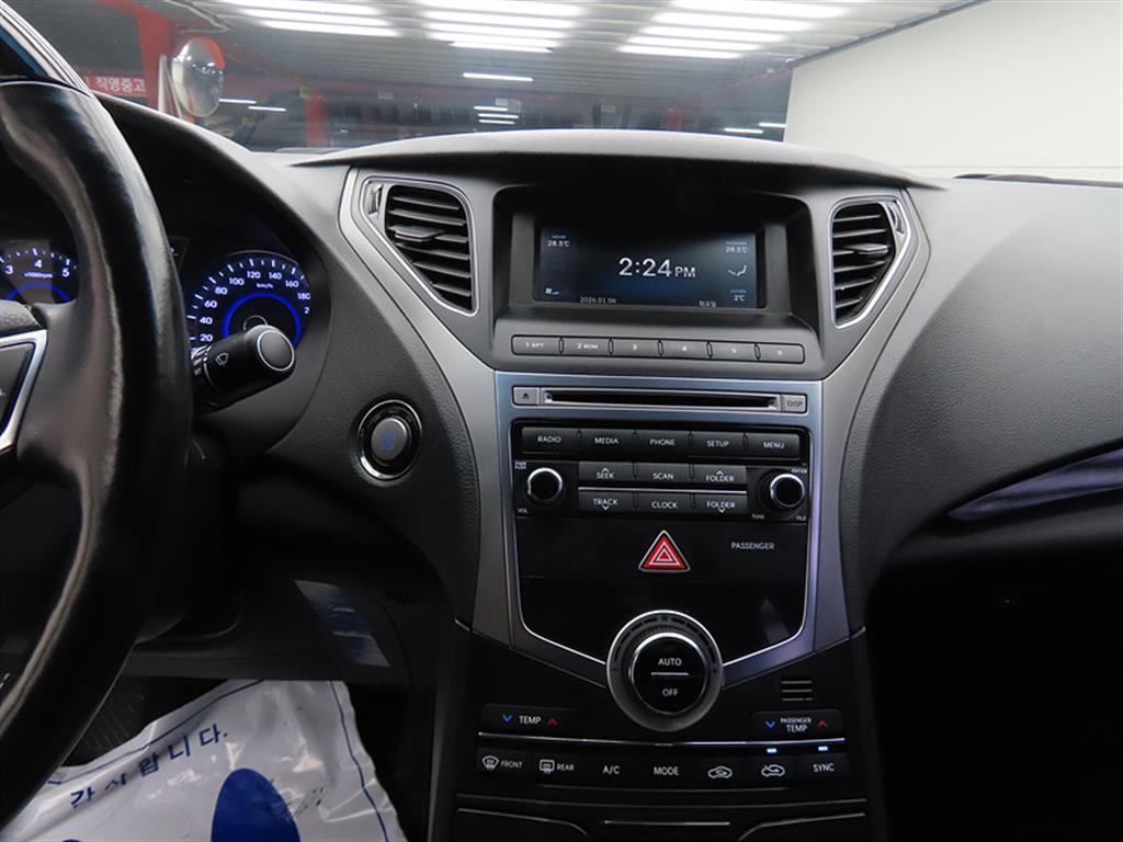 HYUNDAI Grandeur - Vista 12