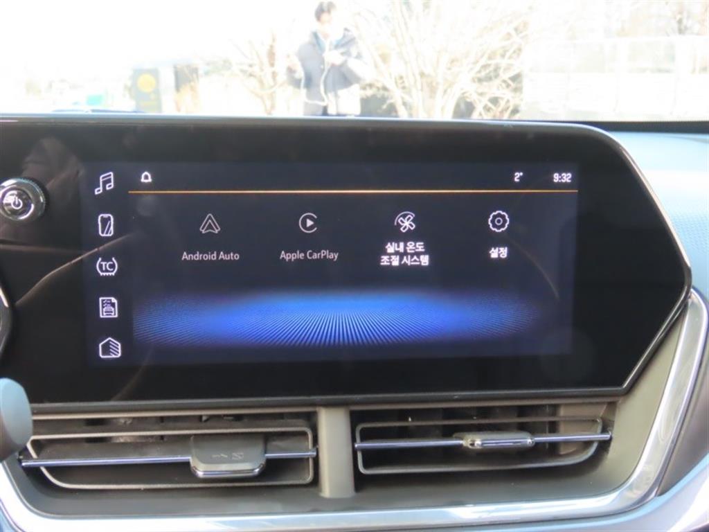 Chevrolet Trax 2024 Blanco - Importación desde Corea - HF Imports Iquique - Foto 8