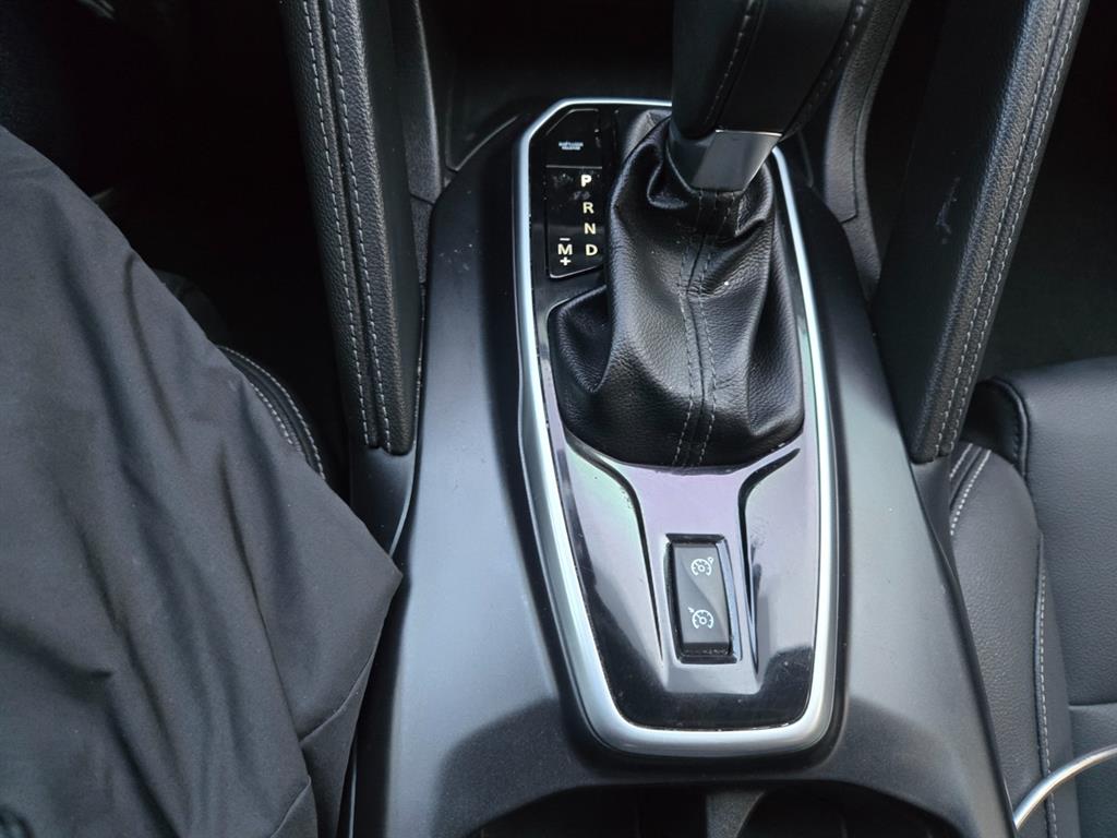 SAMSUNG QM6 - Vista 9