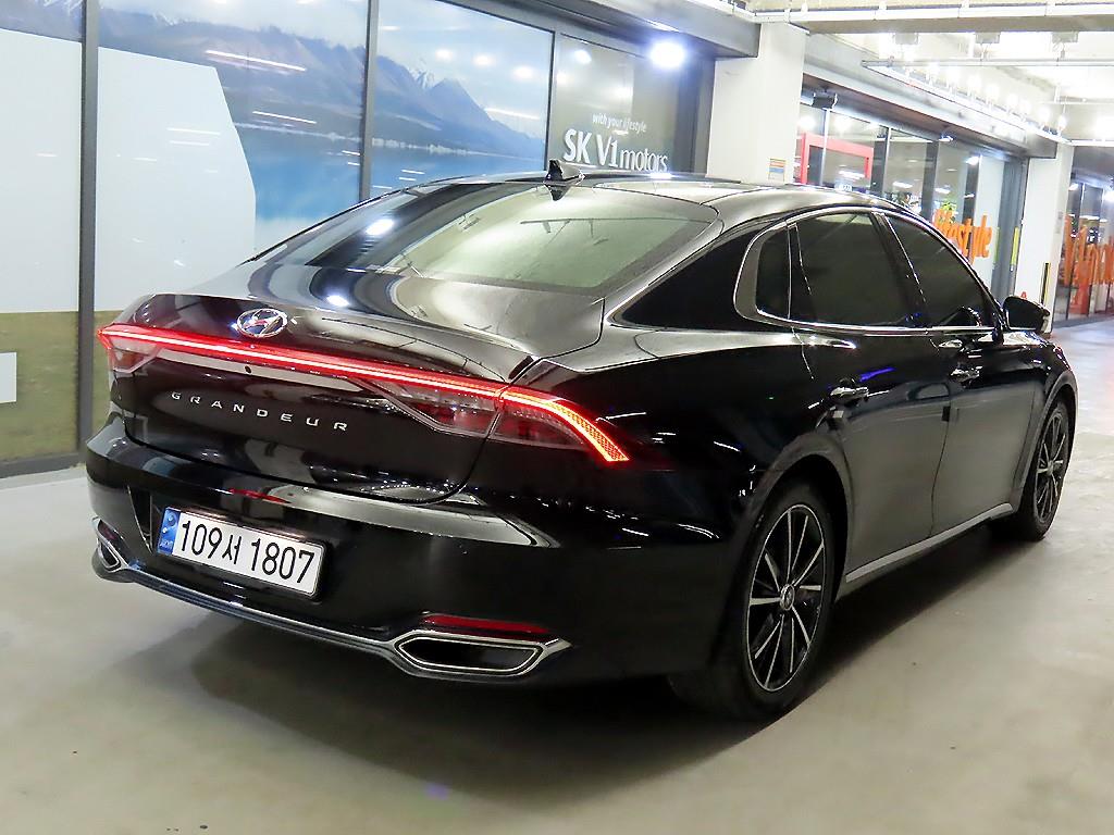 HYUNDAI Grandeur - Vista 4