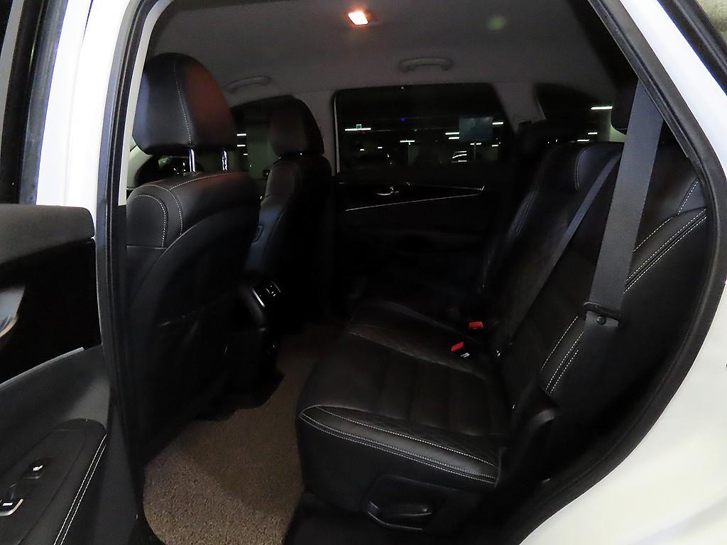 KIA Sorento - Vista 7