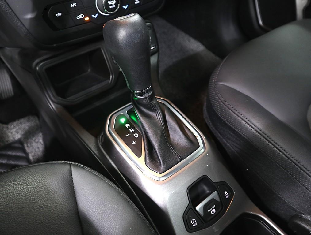 Jeep Renegade 2022 Gris - Importación desde Corea - HF Imports Iquique - Foto 15