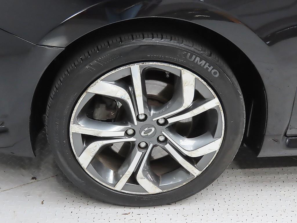 SAMSUNG SM7 - Vista 9