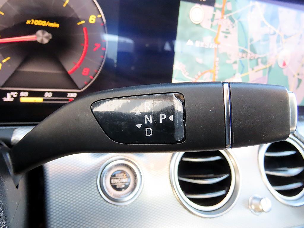 Mercedes Benz E class - Vista 11