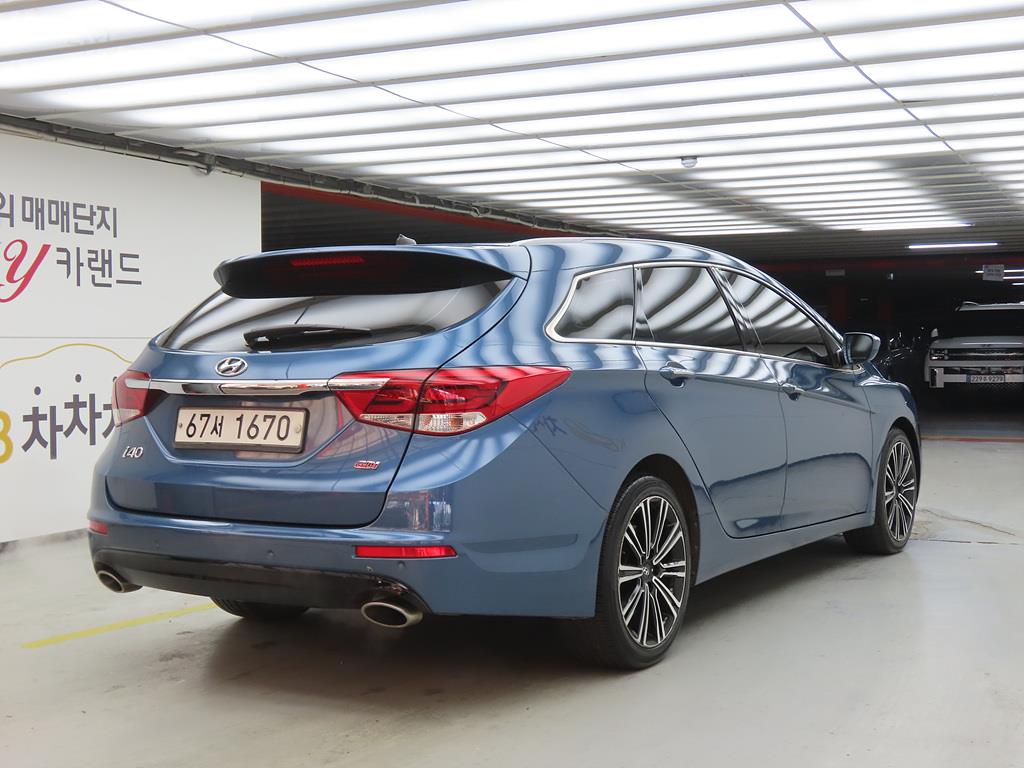 HYUNDAI i40 - Vista 4