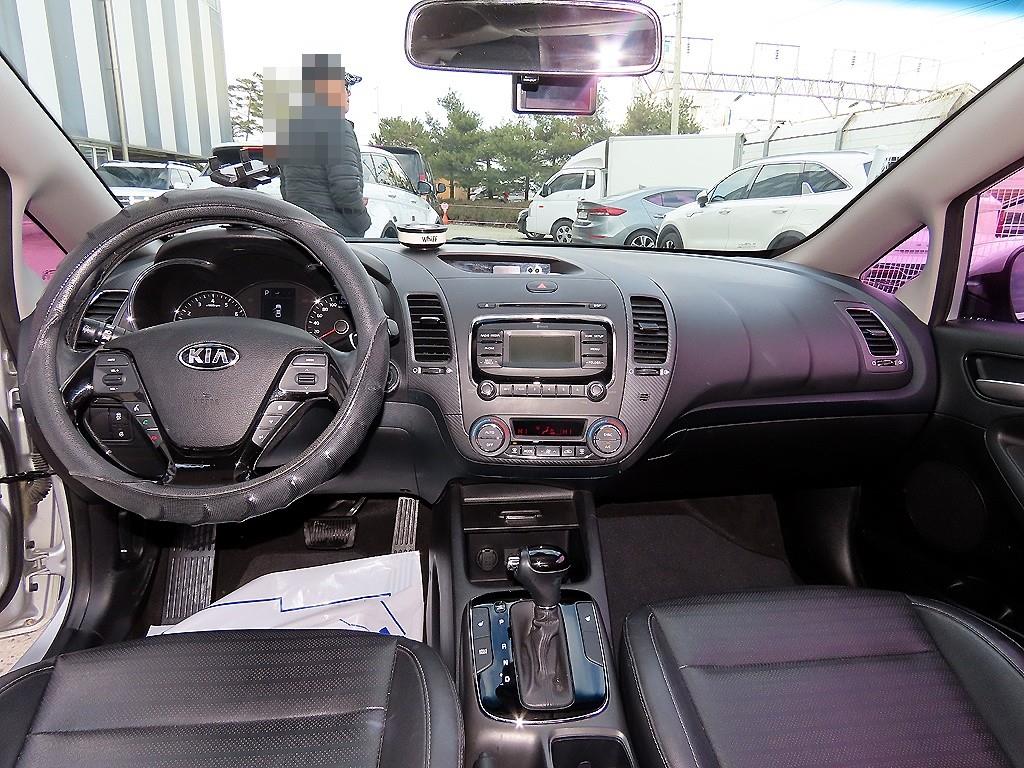 KIA K3 - Vista 7