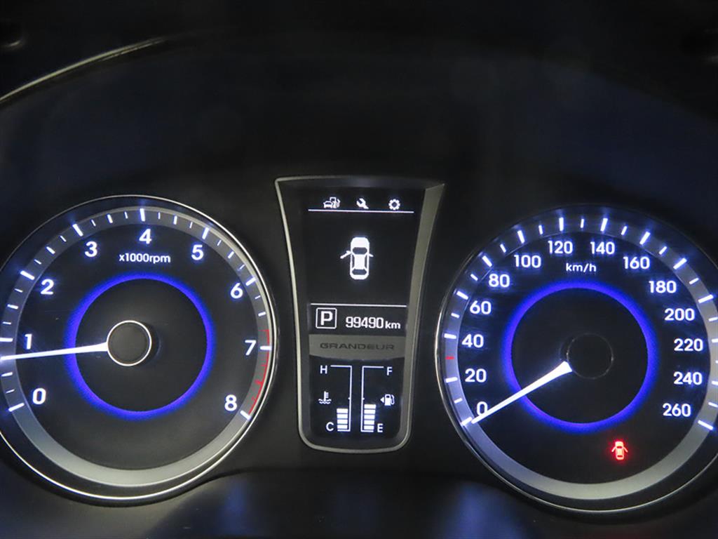 HYUNDAI Grandeur - Vista 9