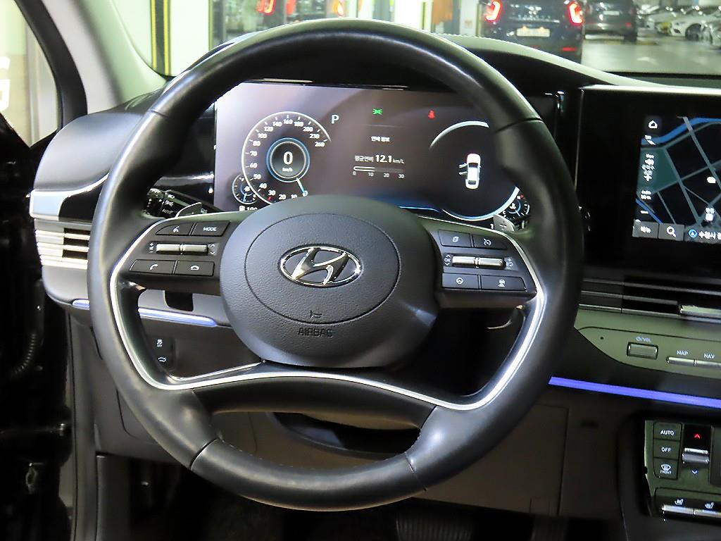 HYUNDAI Grandeur - Vista 8