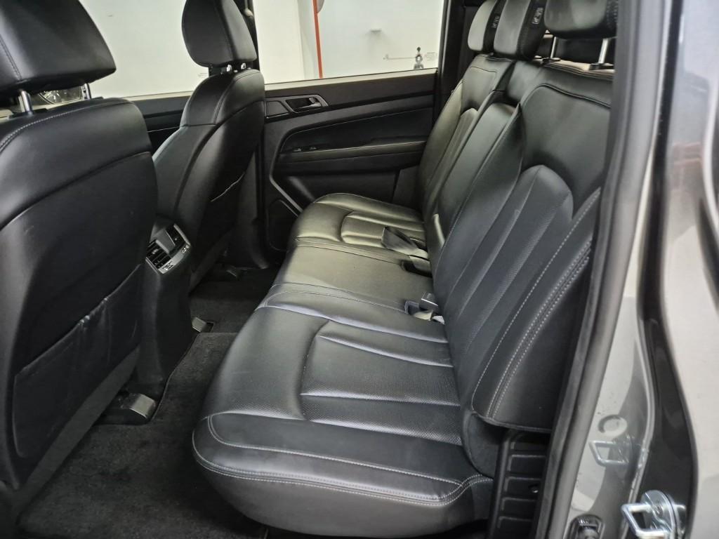 Ssangyong Rexton - Vista 12