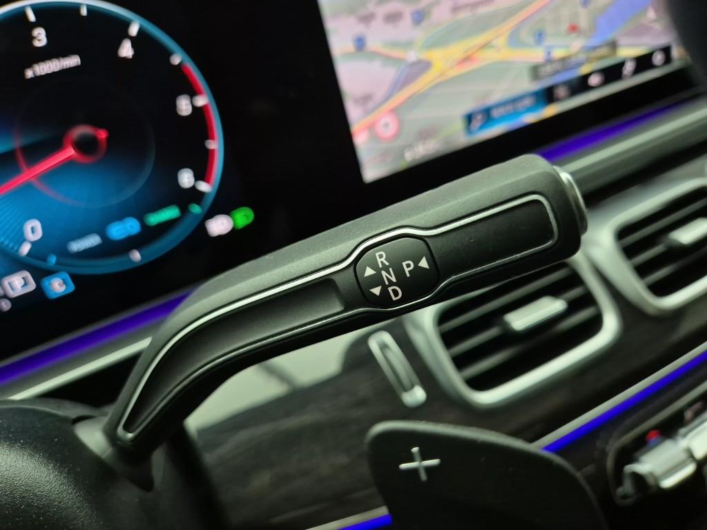 Mercedes Benz GLE Class - Vista 8