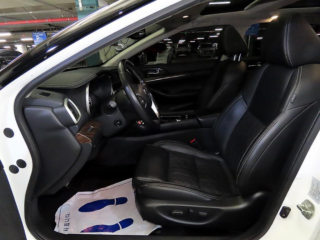 Nissan Maxima - Vista 6