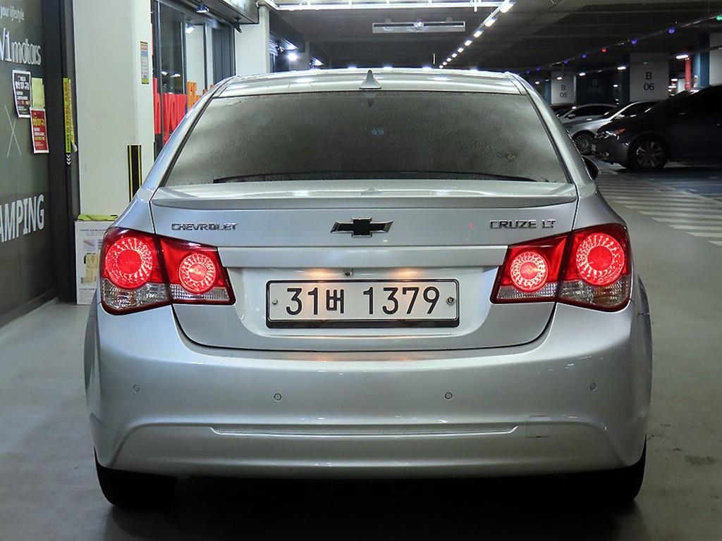 Chevrolet Cruise - Vista 5