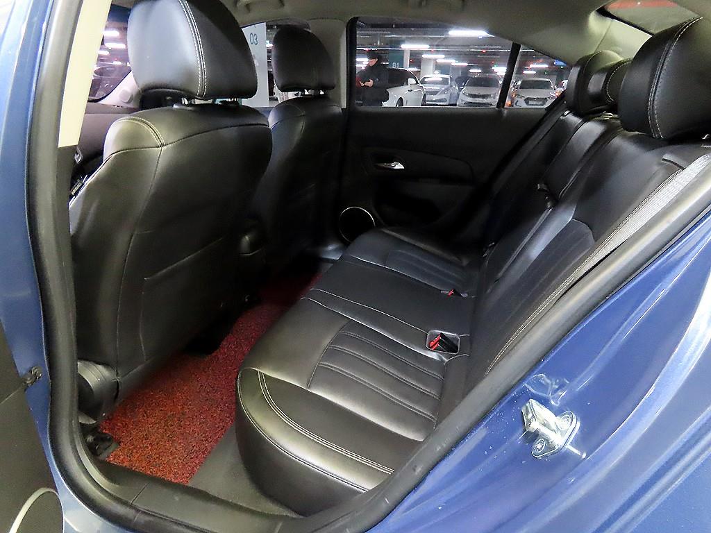 Chevrolet Cruise - Vista 7