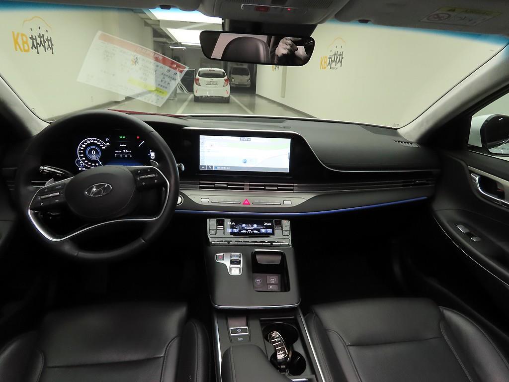 HYUNDAI Grandeur - Vista 7