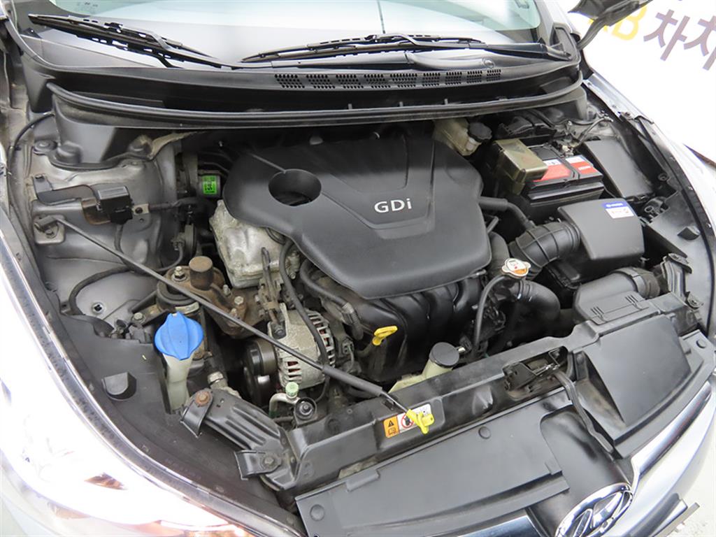 HYUNDAI Avante 2015 Gris - Importación desde Corea - HF Imports Iquique - Foto 19