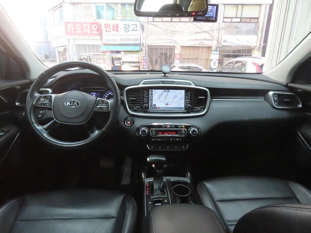 KIA Sorento - Vista 7