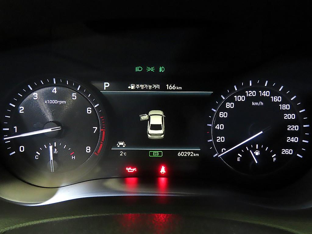 Genesis G80 - Vista 9