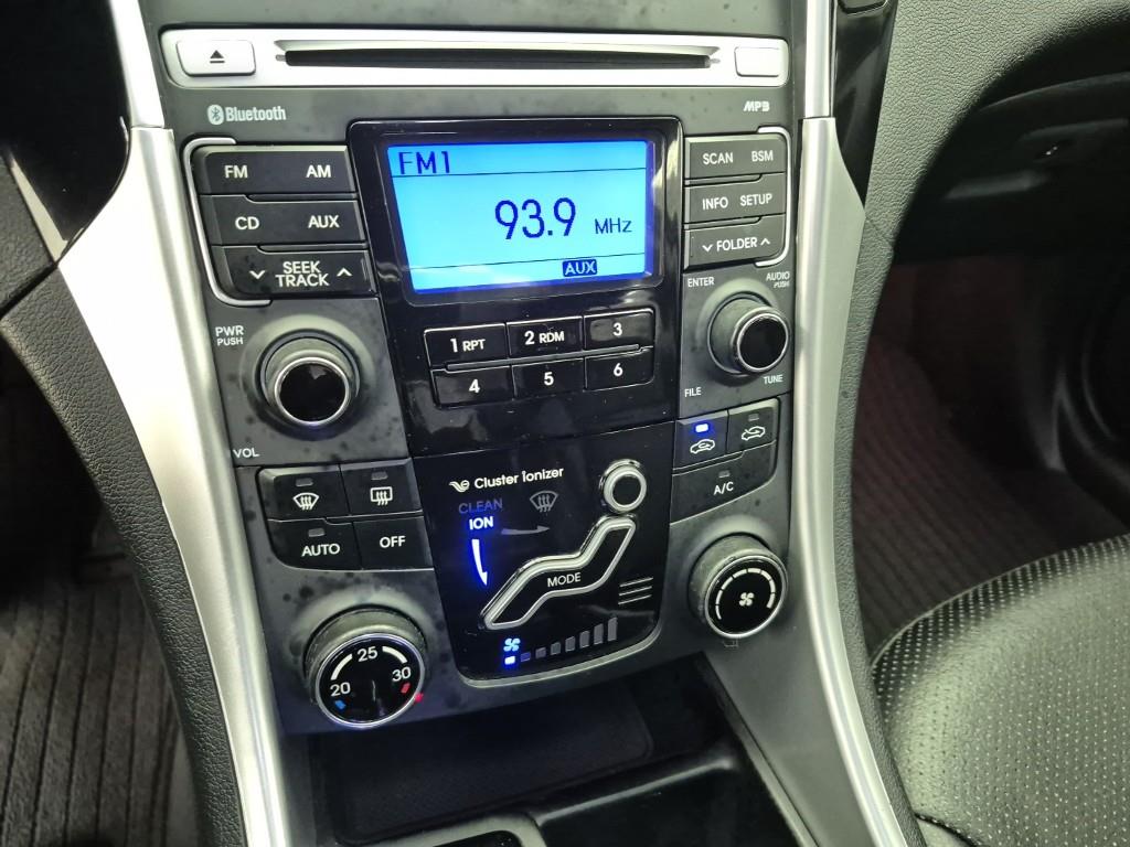 HYUNDAI Sonata - Vista 10