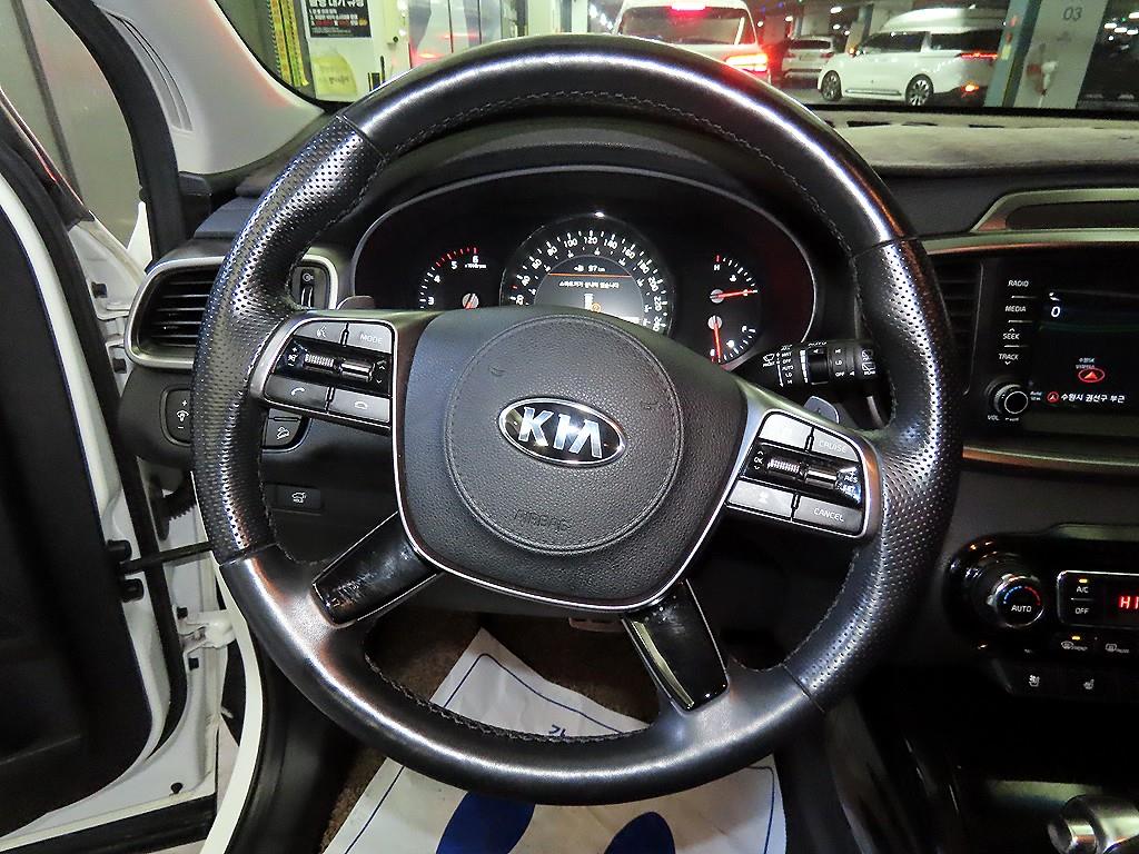 KIA Sorento - Vista 8