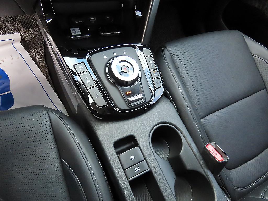 KIA Seltos - Vista 10