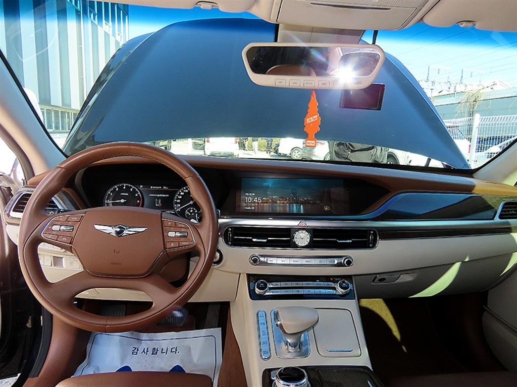 Genesis G90 - Vista 7